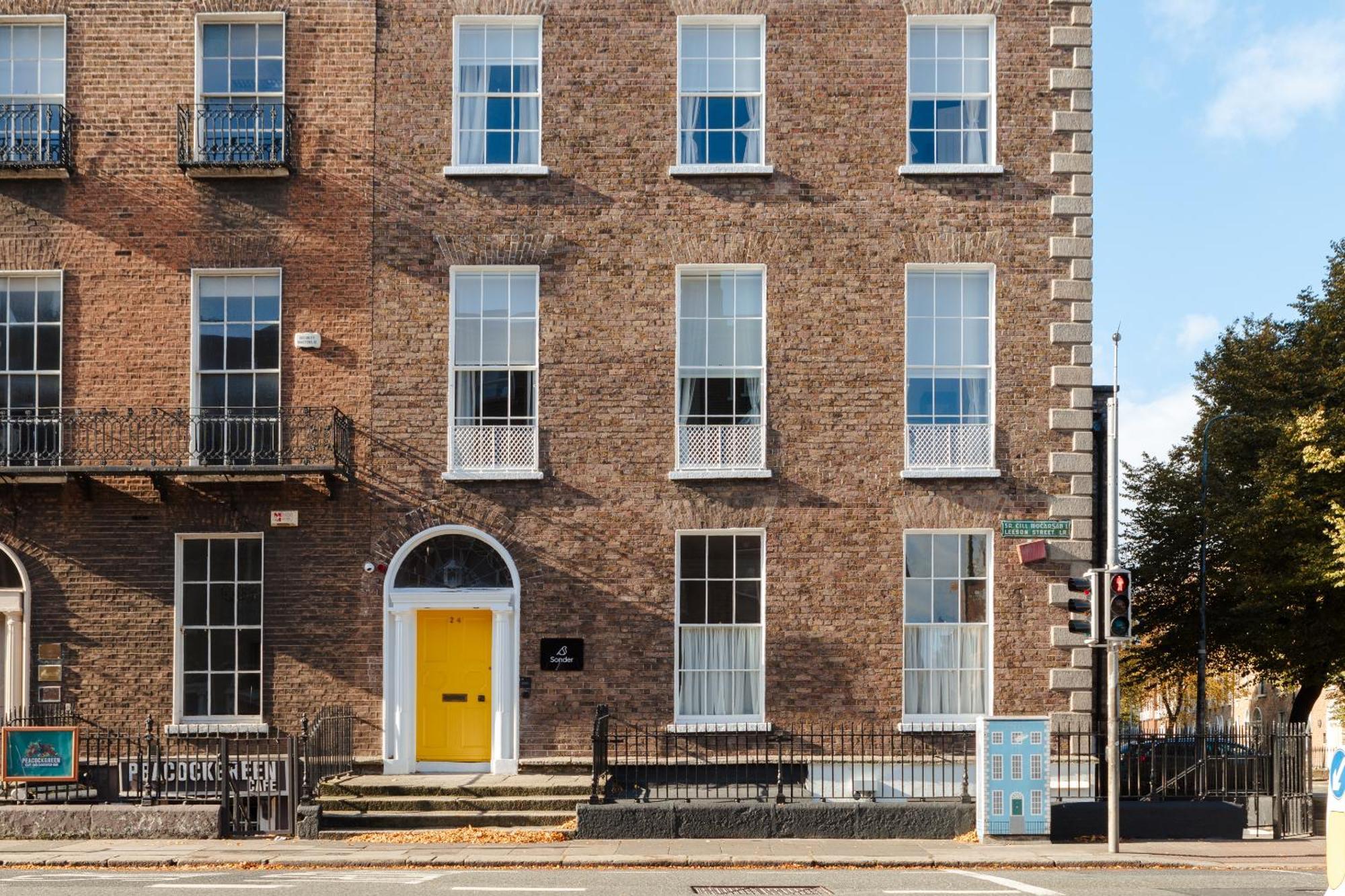 The Earl Hotel Leeson Street, Sonder By Marriott Bonvoy ดับลิน ภายนอก รูปภาพ